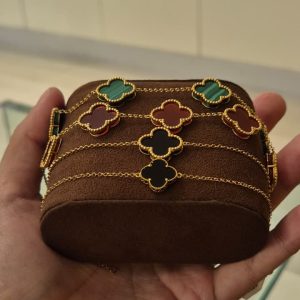 Pulseira Trevos com Pedra Natural